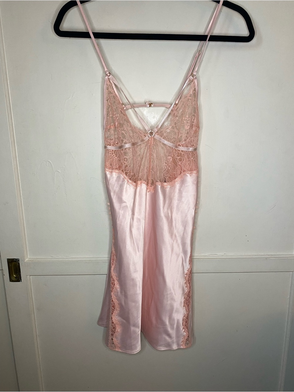 Victoria’s Secret Pink Lace Satin Chemise Women Intimates sexy lingerie